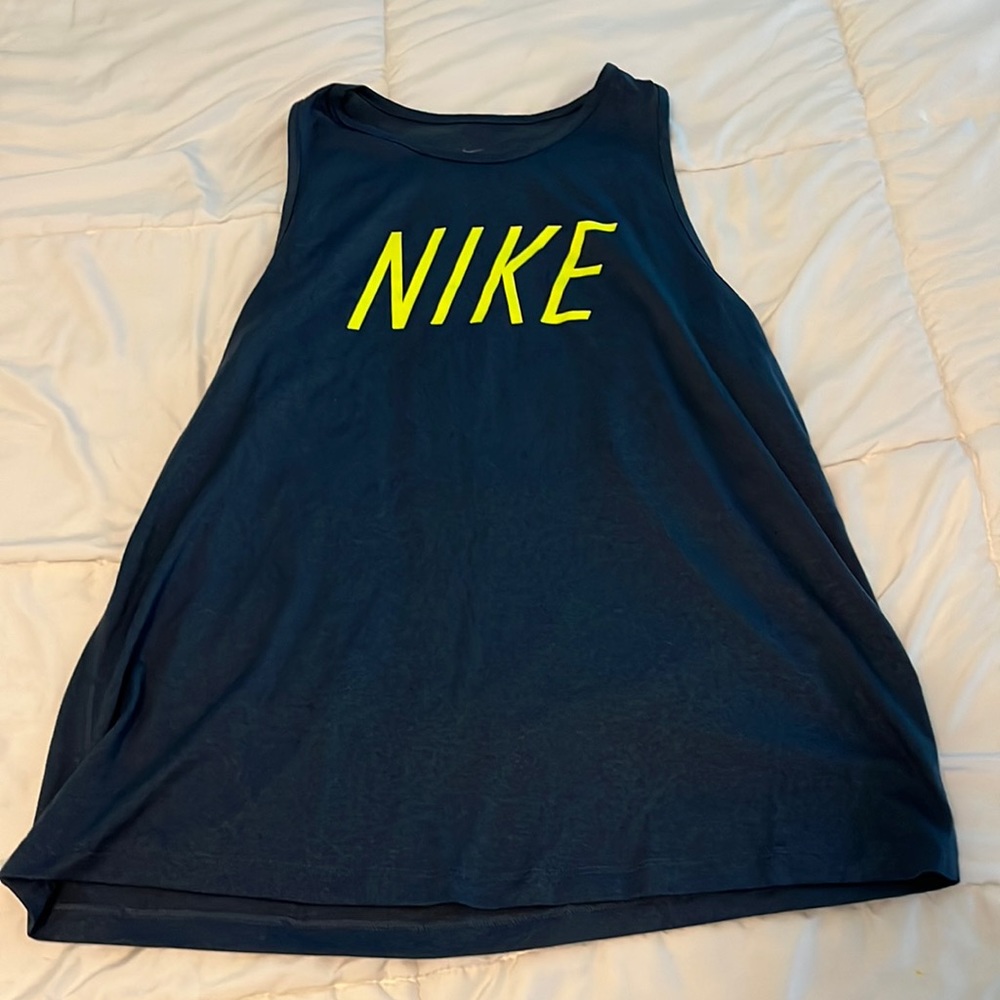 NIKE tank top